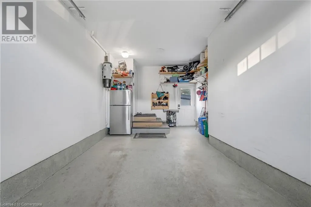 6 CREDIT Street