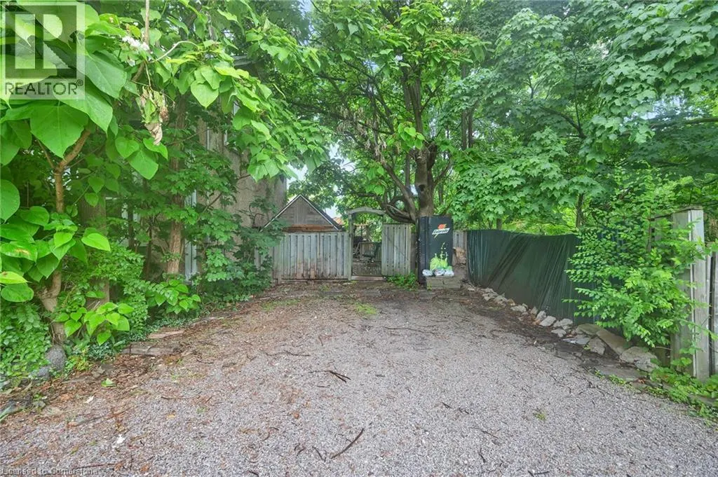 115 CEDAR Street