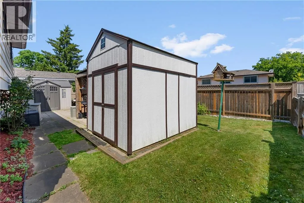 49 GROVE Avenue