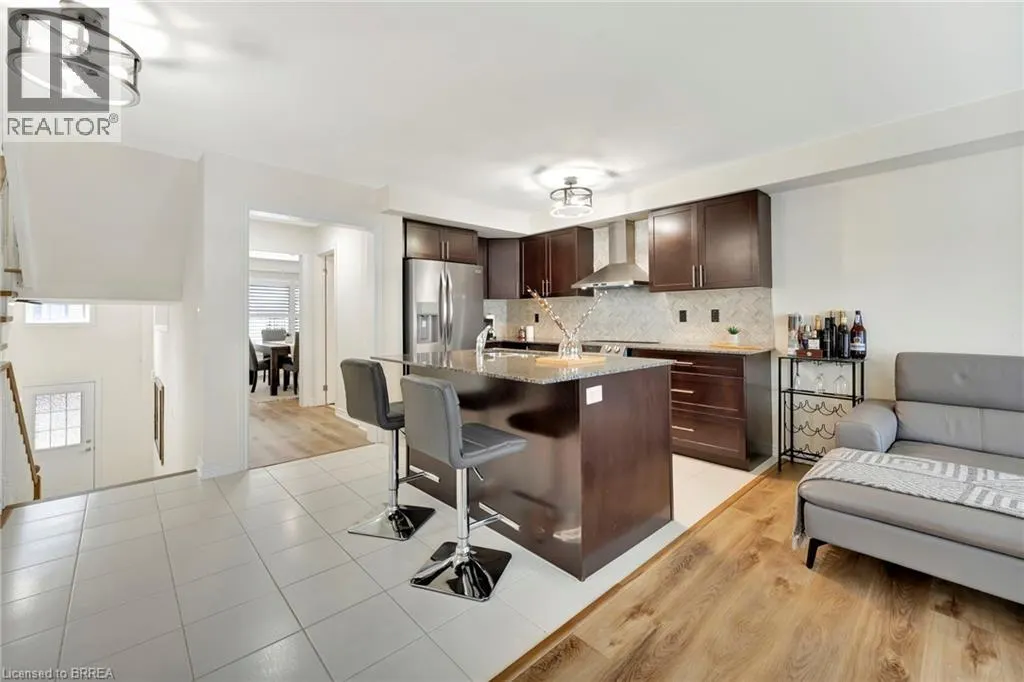 755 LINDEN Drive Unit# 10, #10