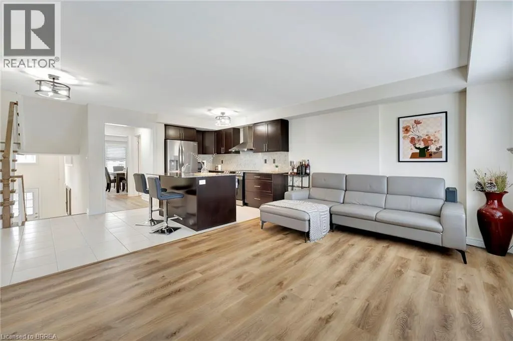 755 LINDEN Drive Unit# 10, #10