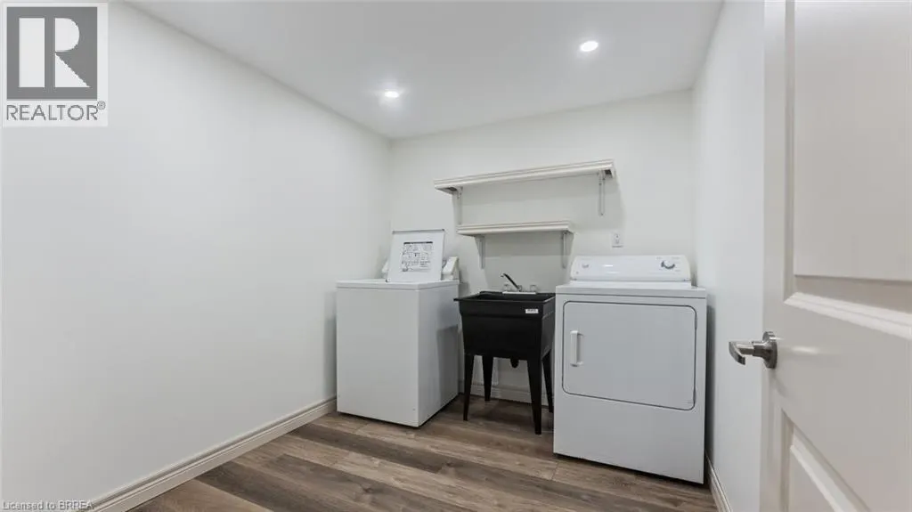 14 MINTERN Avenue