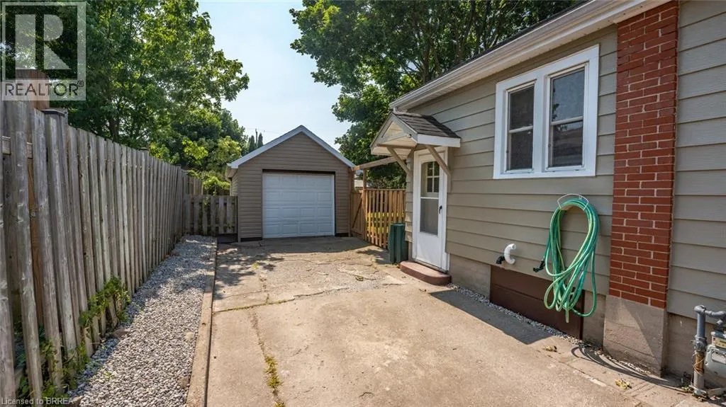 14 MINTERN Avenue