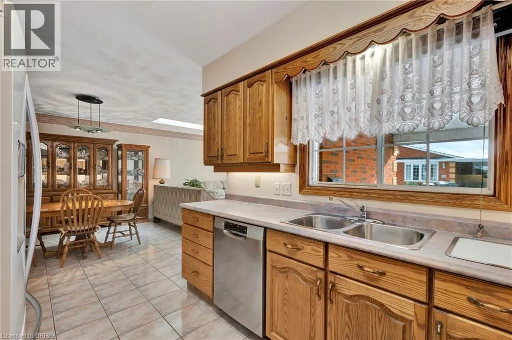 570 WEST Street Unit# 23, #23