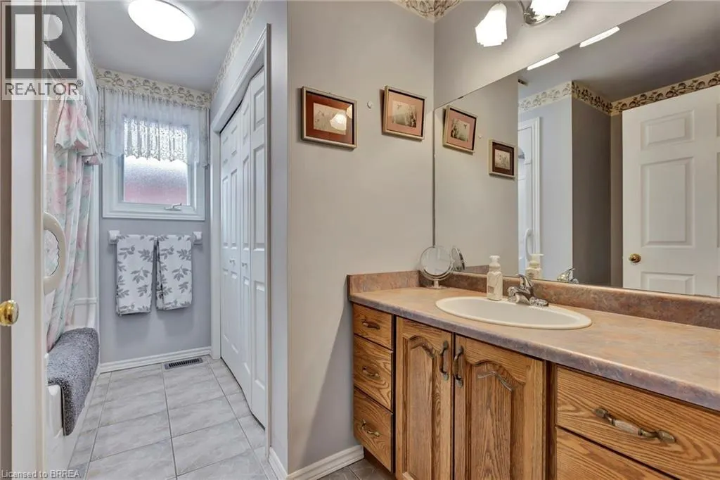 570 WEST Street Unit# 23, #23