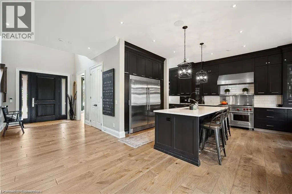 1247 WOOD Place