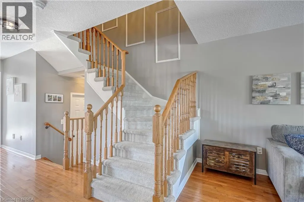 27 SHANTZ Avenue