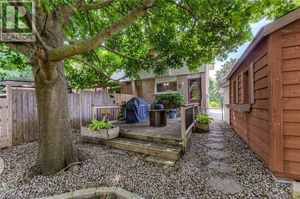 60 SHEA Crescent