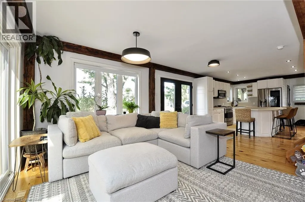 6 LAKE Avenue E
