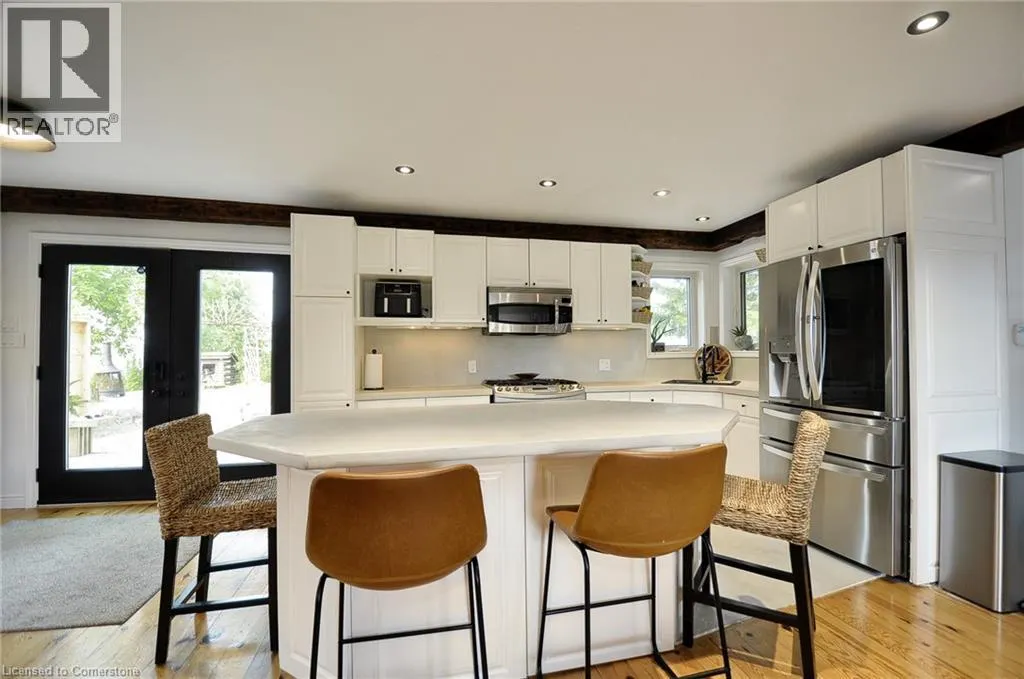 6 LAKE Avenue E