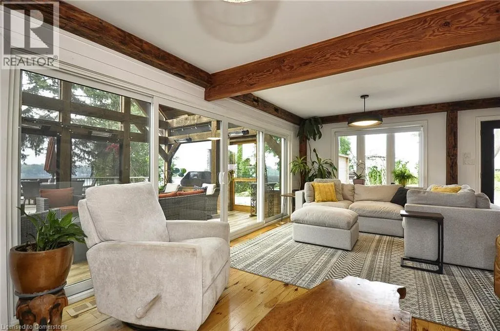 6 LAKE Avenue E