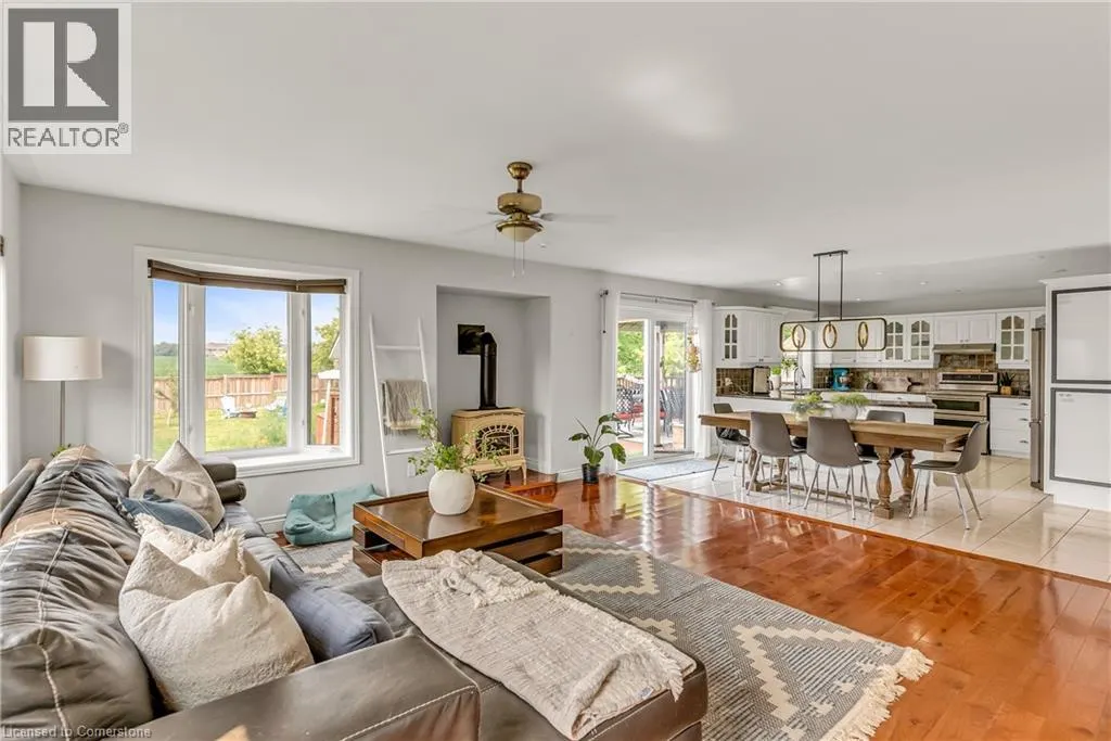 182 SNYDERS Road W