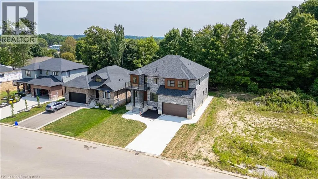25 SUNVIEW Drive