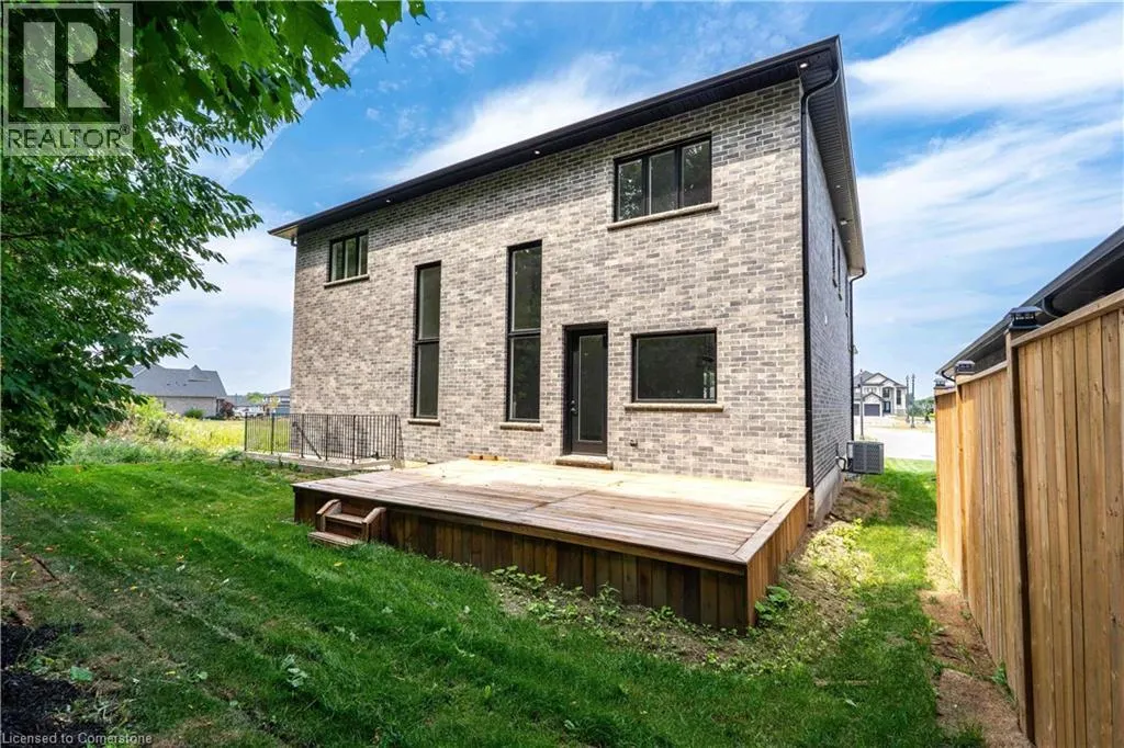 25 SUNVIEW Drive