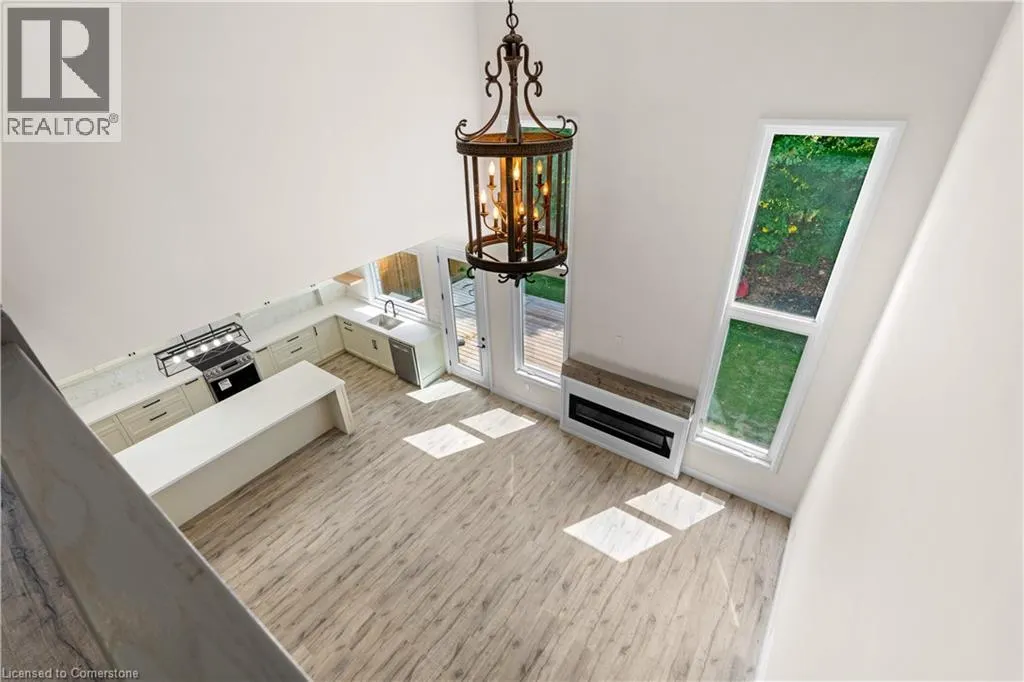 25 SUNVIEW Drive