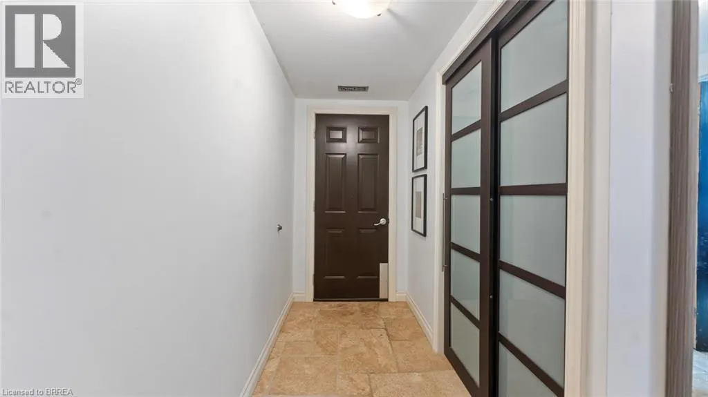 32 DANIEL Place