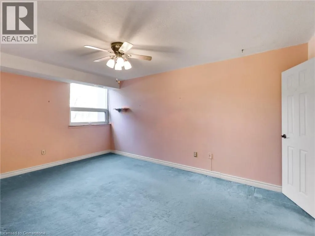 500 GREEN Road Unit# 203, #203