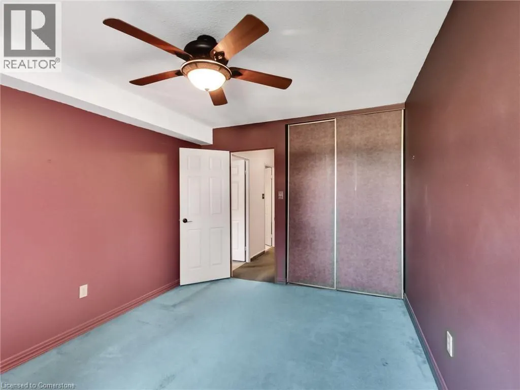 500 GREEN Road Unit# 203, #203