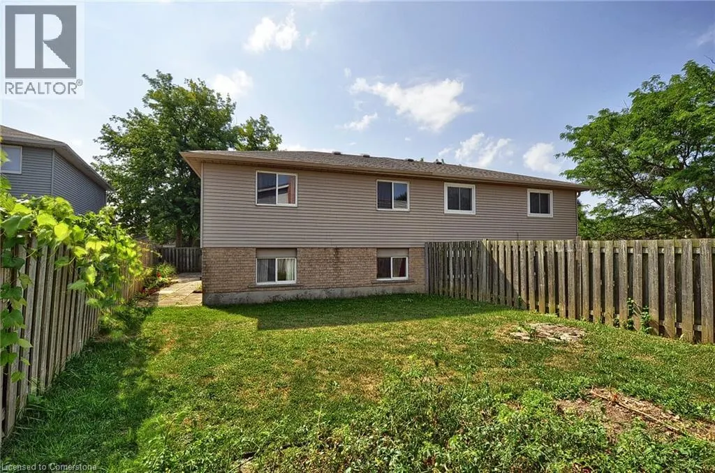 111 CARMINE Crescent