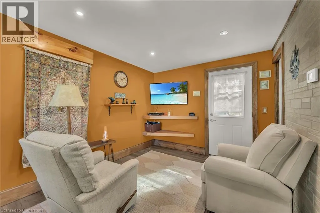 35 CANAL BANK Road