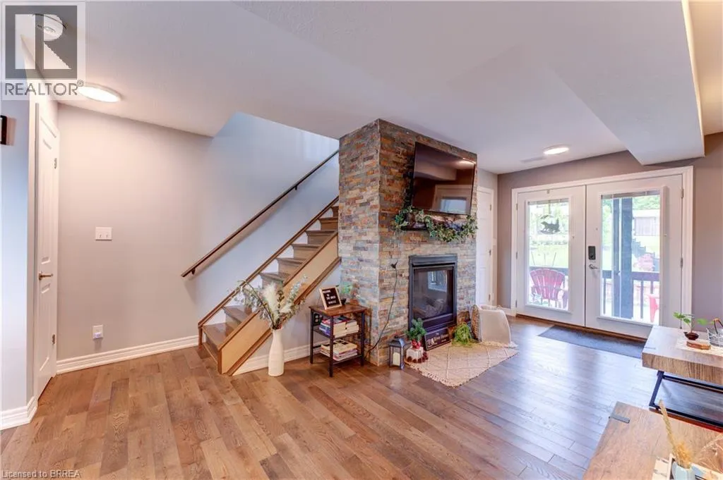 52 RIVER Drive