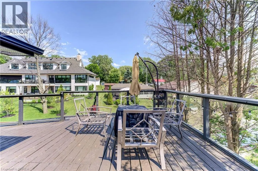 52 RIVER Drive