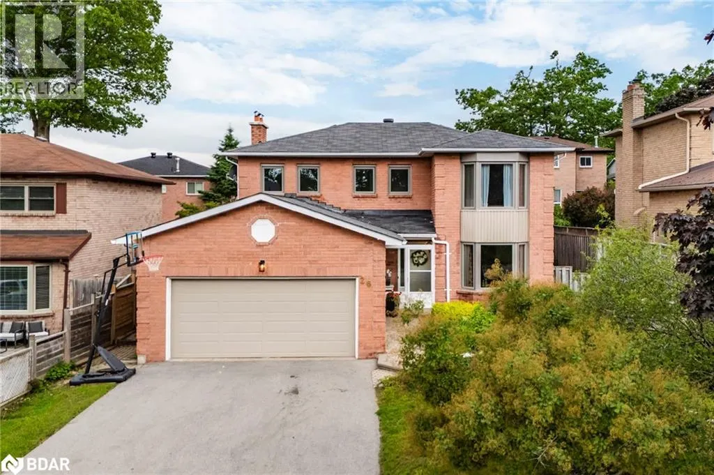 26 KENNY Crescent