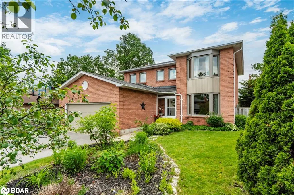 26 KENNY Crescent
