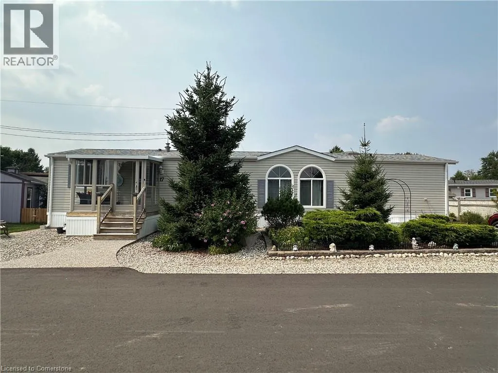 17 HEMLOCK CRESCENT PVT Crescent