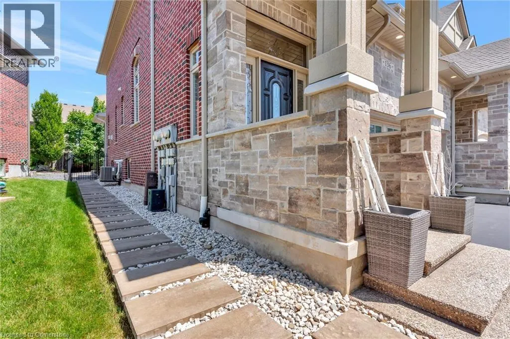 136 OAK PARK Drive