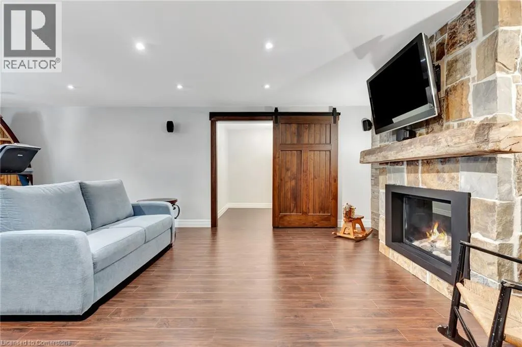 136 OAK PARK Drive
