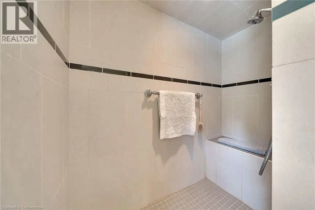 14 SIMCOE Boulevard