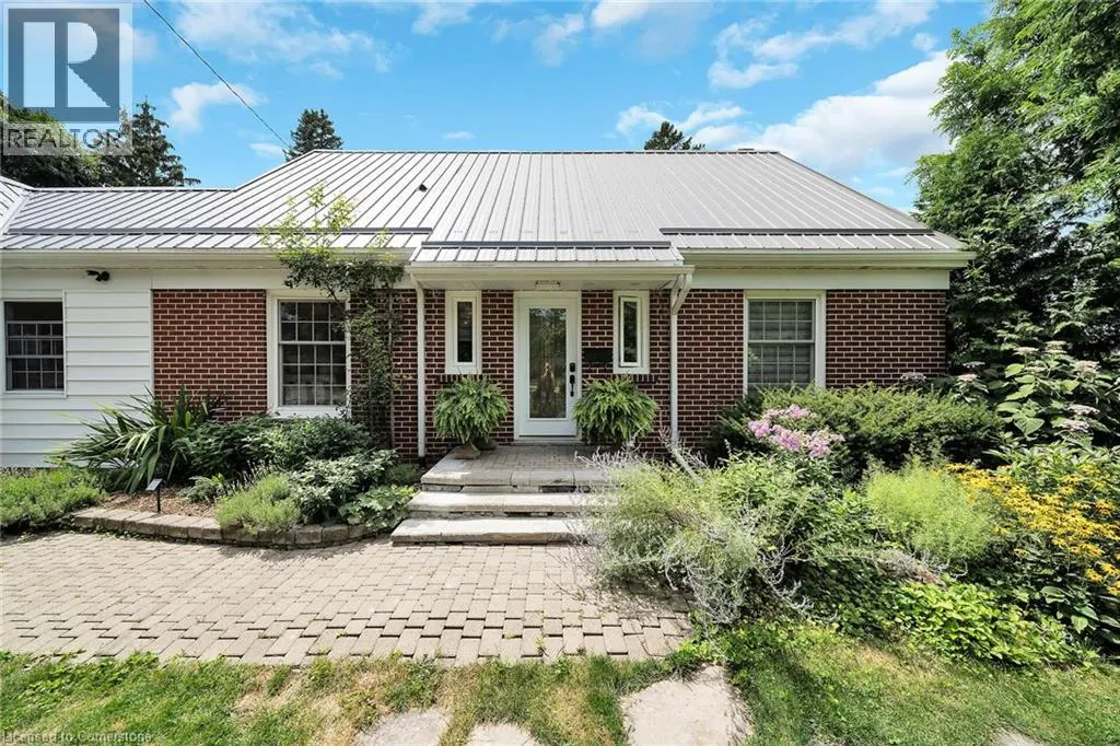 14 SIMCOE Boulevard