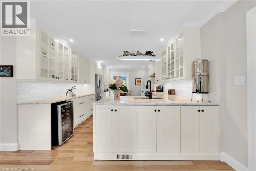 14 SIMCOE Boulevard