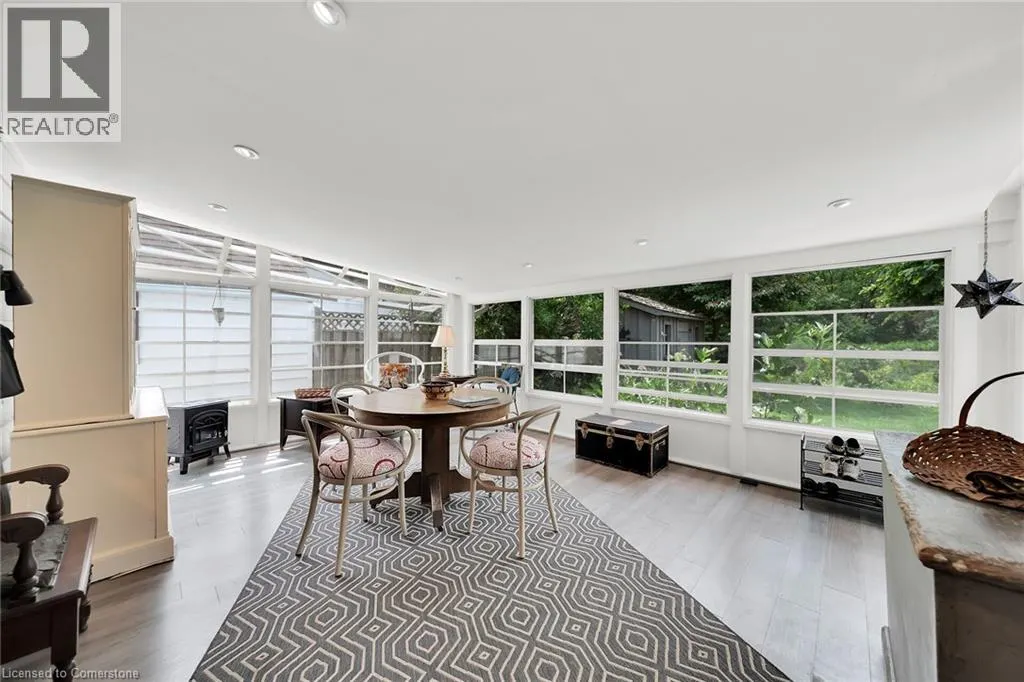14 SIMCOE Boulevard