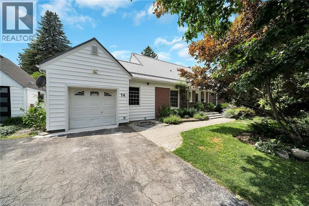14 SIMCOE Boulevard