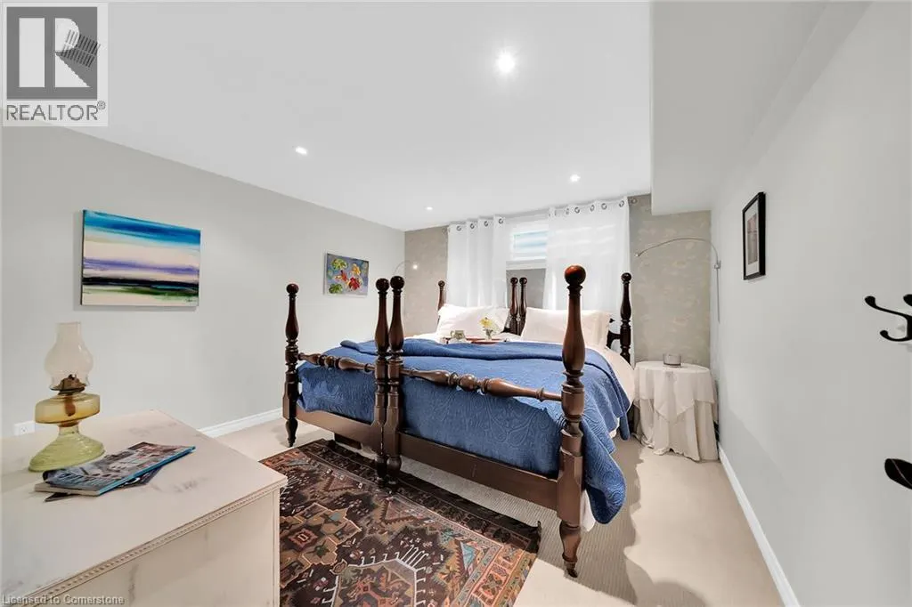 14 SIMCOE Boulevard