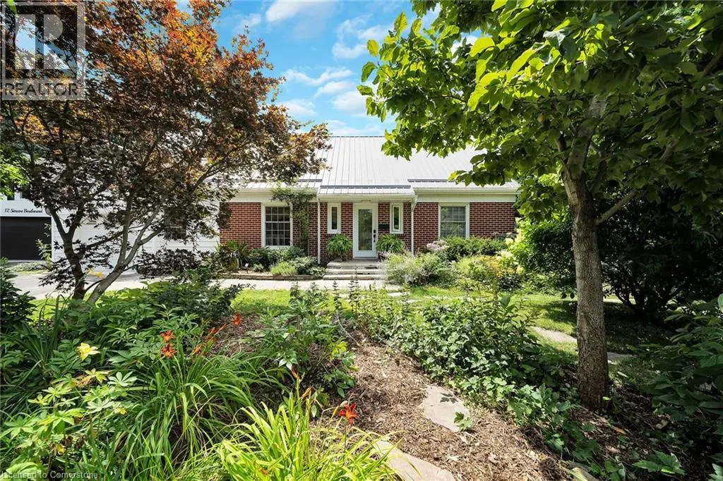 14 SIMCOE Boulevard