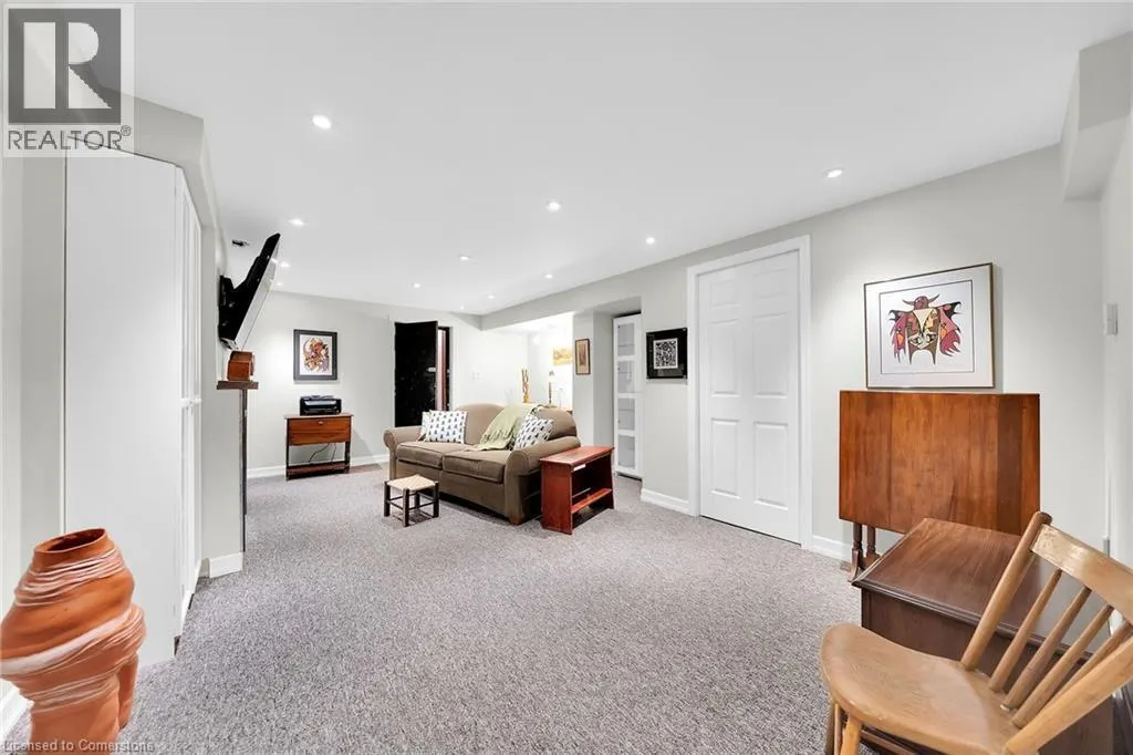 14 SIMCOE Boulevard