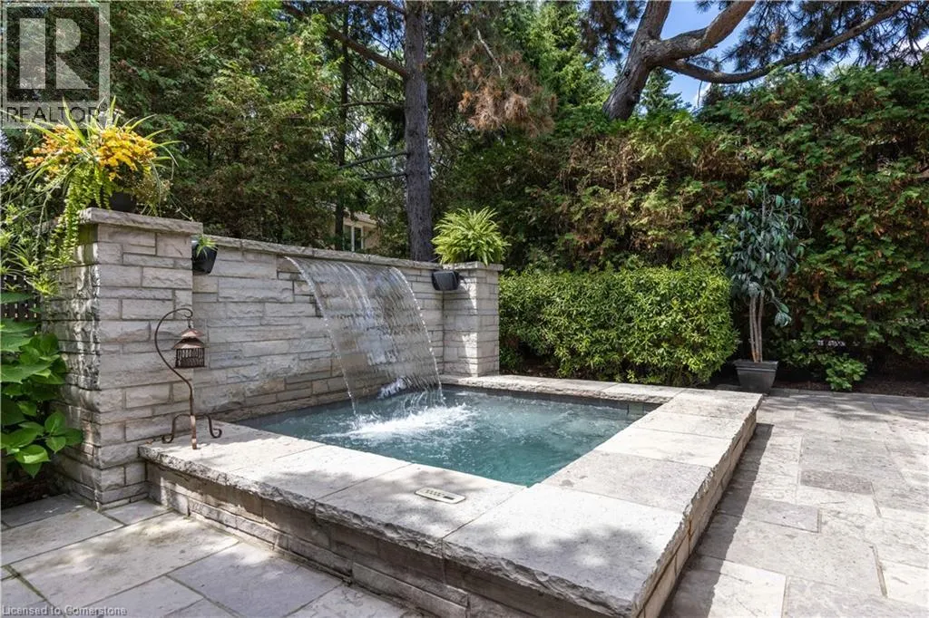 56 CAMEO Street