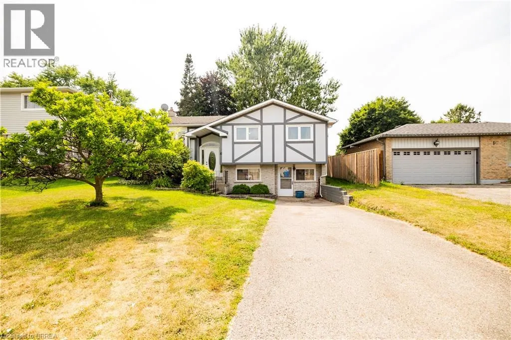 10 GARDEN Crescent
