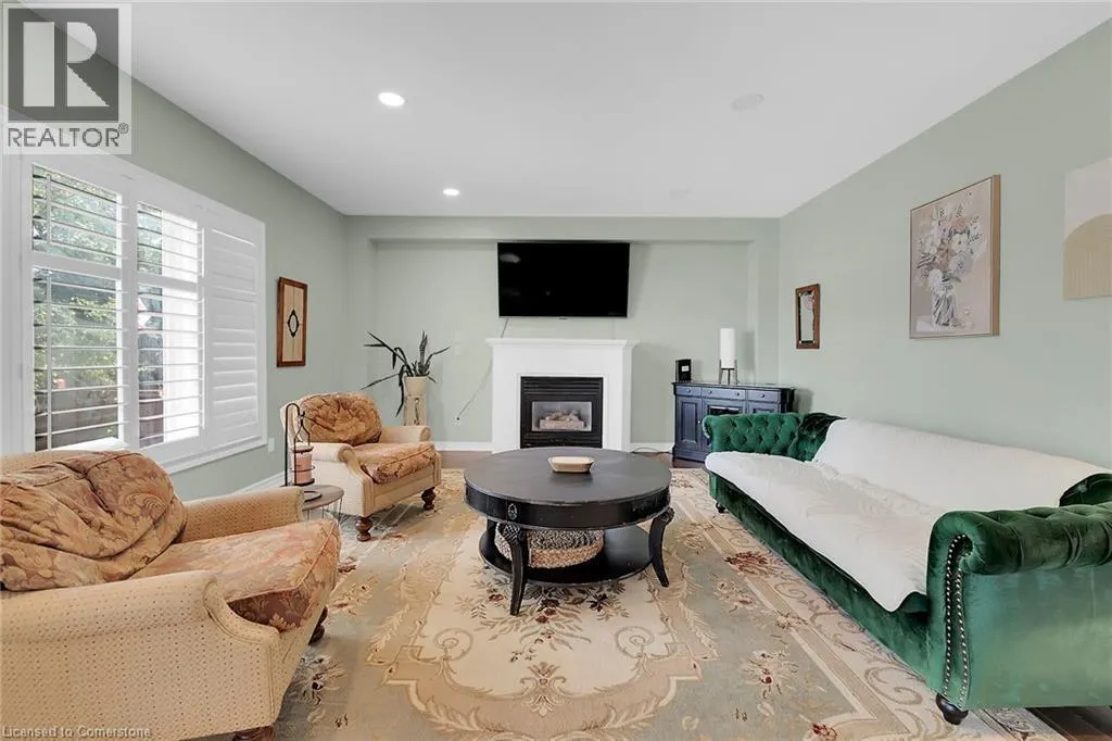 119 DORCHESTER Drive