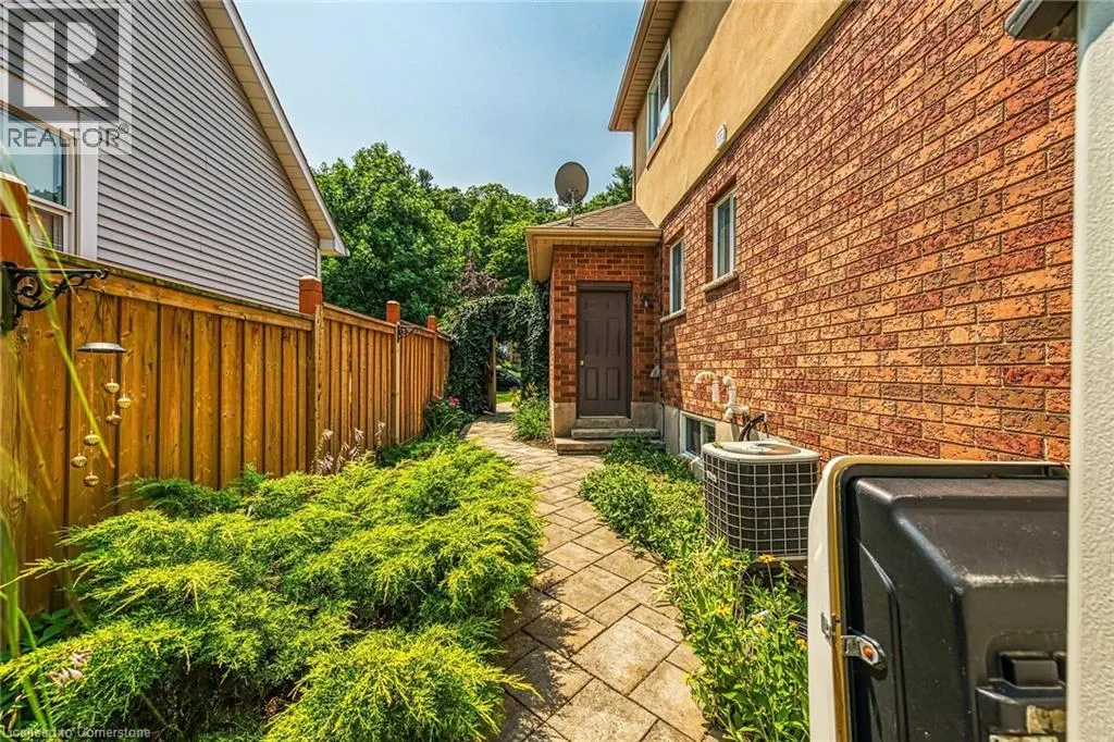 119 DORCHESTER Drive
