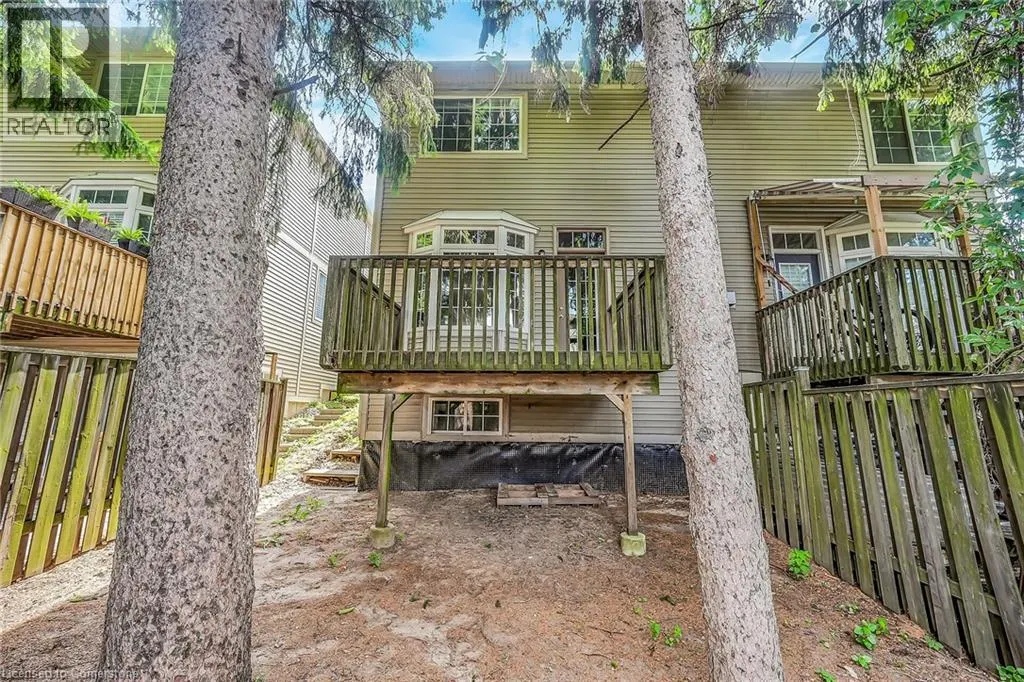 7 GOLDENVIEW Court