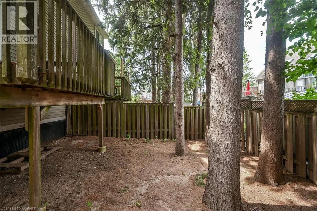 7 GOLDENVIEW Court