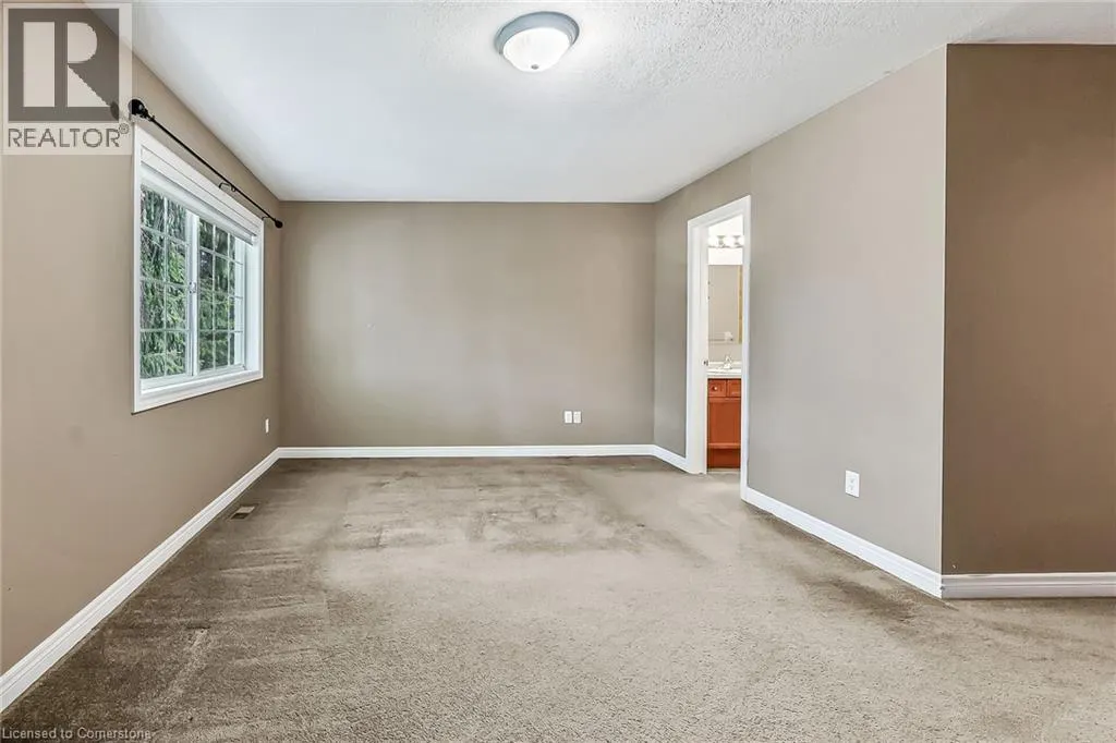 7 GOLDENVIEW Court