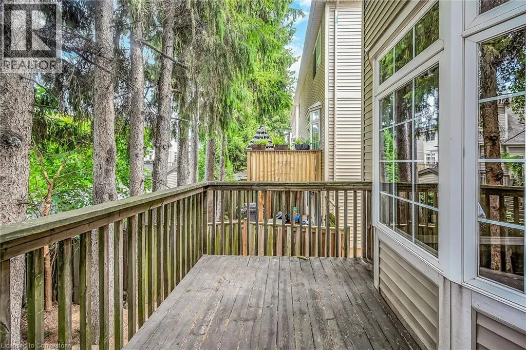 7 GOLDENVIEW Court