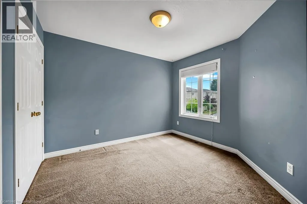 7 GOLDENVIEW Court