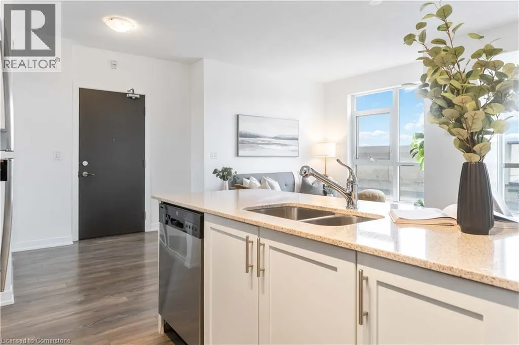 550 NORTH SERVICE Road Unit# 1001, #1001