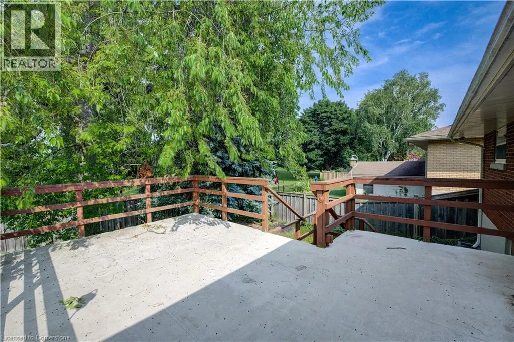 74 LAKESIDE Drive